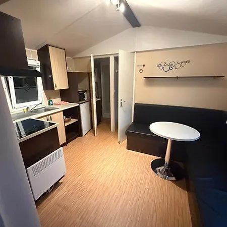 De Plein Air 42 Campsite Le Chesne (Ardennes)